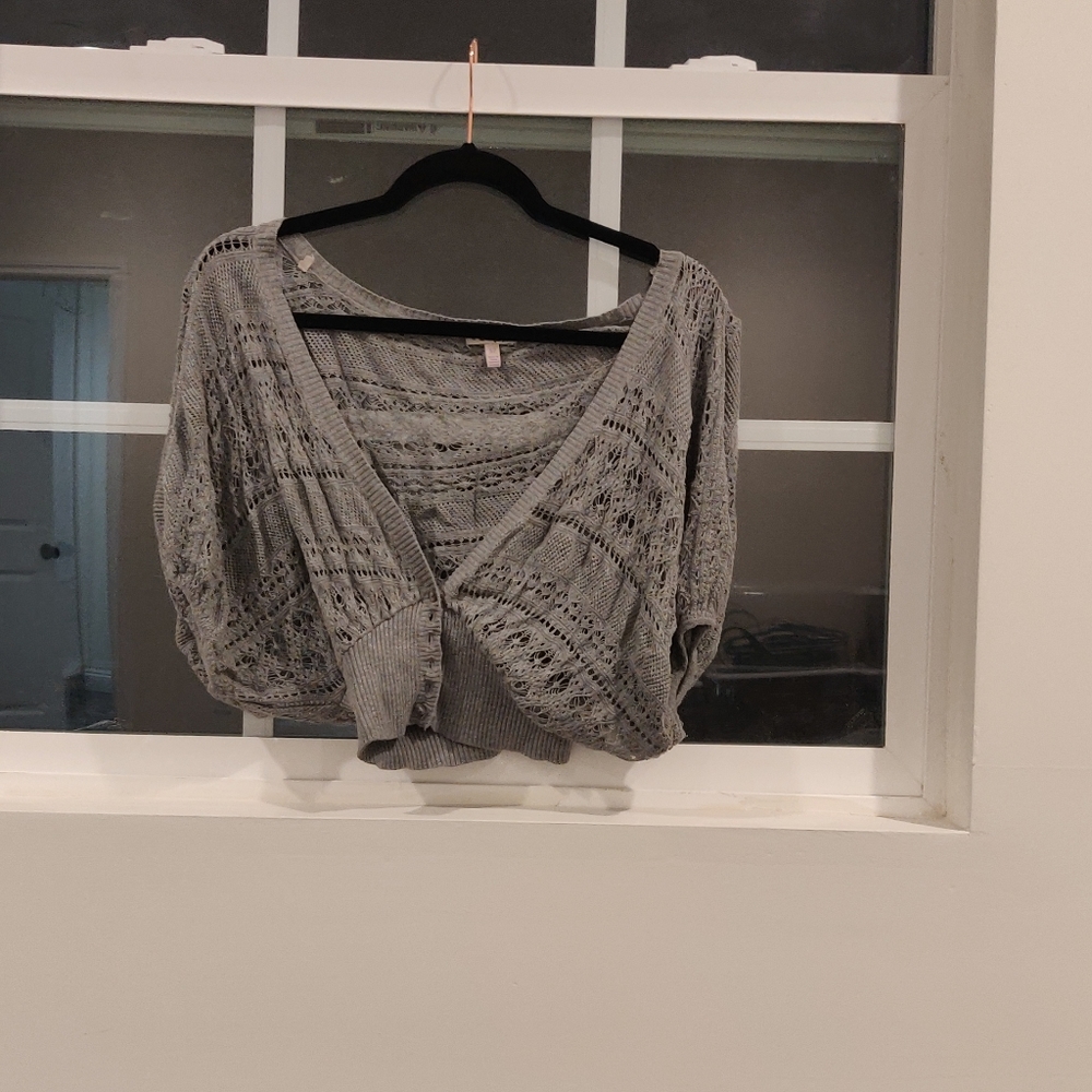 Women's knitted top size small grey gray
